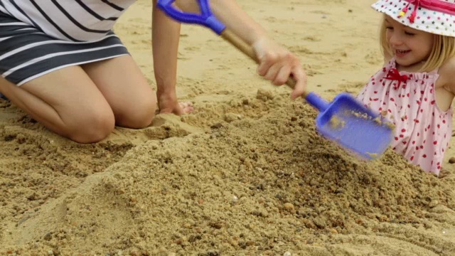 海滩乐趣……视频下载