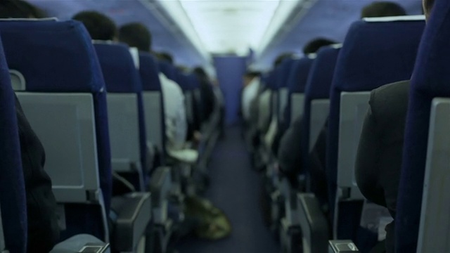 飞机乘客飞行中的乘客视频下载