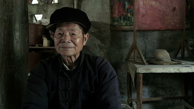 老人内容中国男人肖像视频素材
