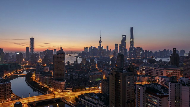 T/L WS HA ZI Shanghai Skyline Night to Day Transition /上海，中国视频下载