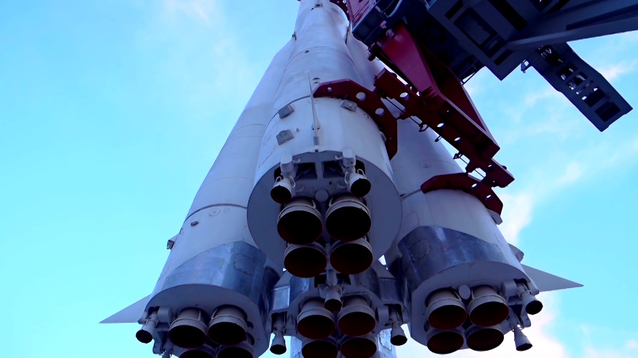 太空火箭准备发射视频素材