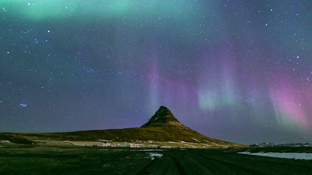 高清延时:冰岛Kirkjufell的北极光视频素材