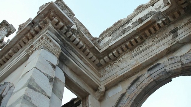 MS PAN拍摄于以弗所，古代遗迹/土耳其埃菲斯塞尔丘克视频素材