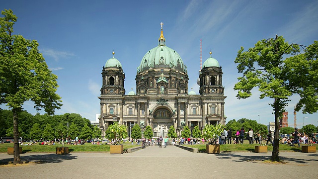 夏天的柏林大教堂视频素材
