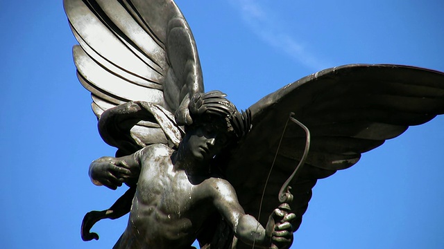 皮卡迪利广场上的爱神雕像视频下载