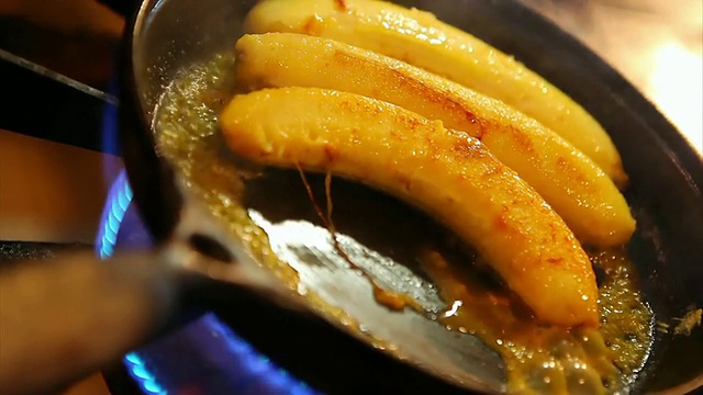 煮香蕉/贝洛奥里藏特，米纳斯吉拉斯州，巴西视频素材