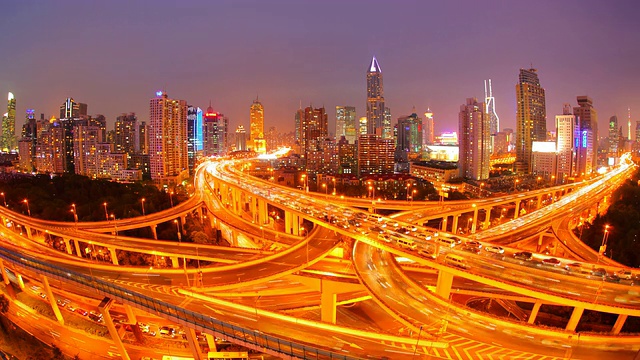 暮色中的上海高速公路高架景视频素材