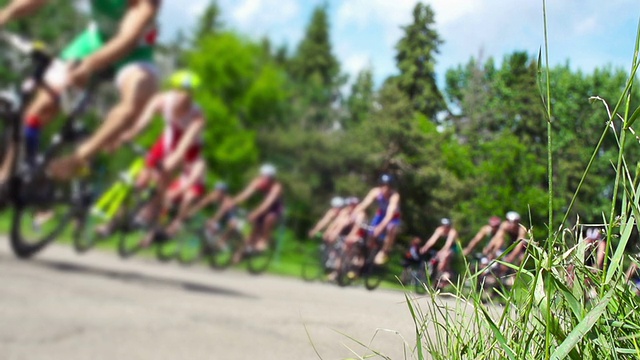 自行车铁人三项公路竞赛。视频下载