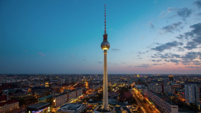 柏林电视塔城市景观的时间流逝，德国视频下载
