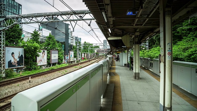 东京Harijuku站的延时视频素材