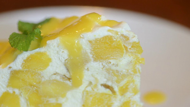 奶油芒果蛋糕视频下载