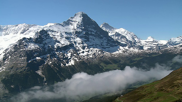 瑞士伯恩斯高地，艾格和少女峰的伯恩斯阿尔卑斯风景视频素材