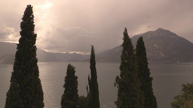 Varenna风景全景在湖科莫意大利视频下载