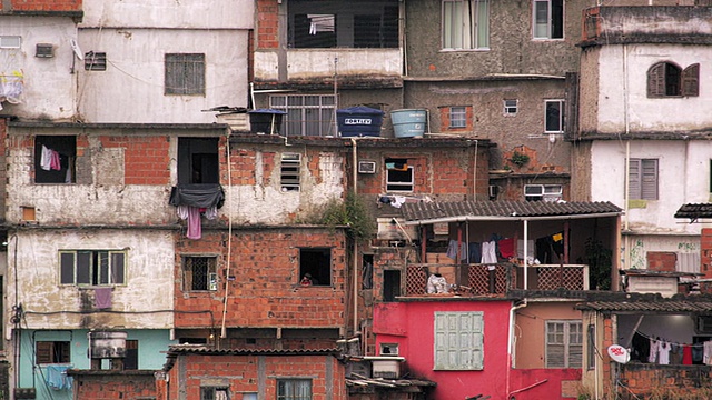 摇摄巴西里约热内卢的棚户区视频下载