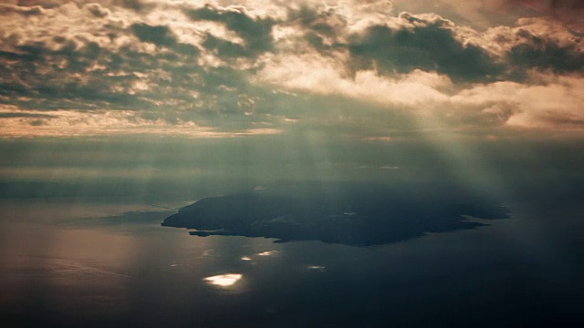 克罗地亚比奥科沃，第纳尔海岸线，布拉克岛的壮观天空视频下载