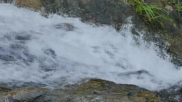 美丽的流水背景视频素材