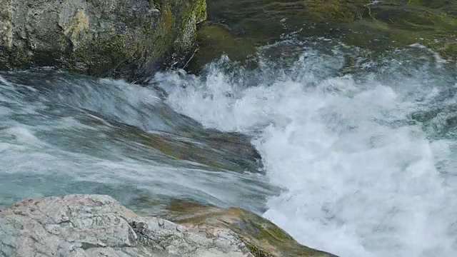 美丽的流水背景视频素材
