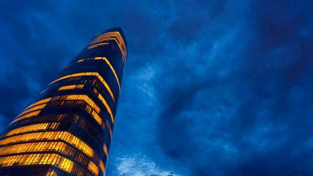毕尔巴鄂的 Iberdrola 塔视频素材