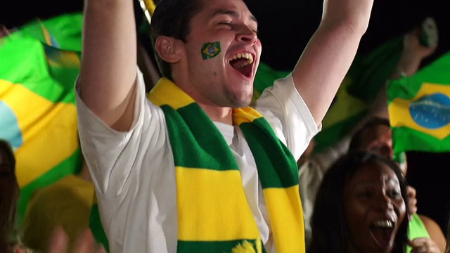 超级慢镜头，巴西体育迷欢呼(奥运会)视频素材