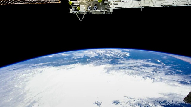 国际空间站飞越欧洲-时间间隔视频素材