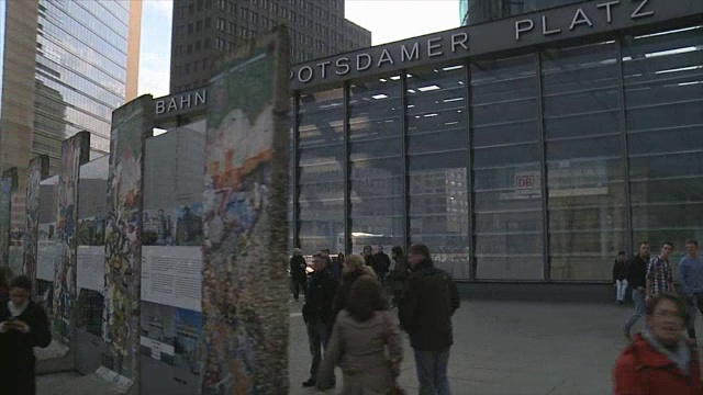 波茨坦广场，德国柏林，跟踪拍摄视频素材