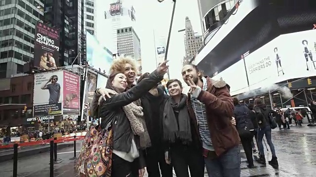 4k蒙太奇-朋友自拍时代广场纽约视频下载