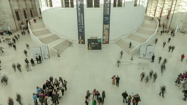 大英博物馆大厅时光流逝游客视频素材