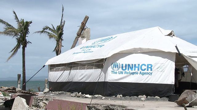 台风海燕后的联合国难民帐篷视频下载