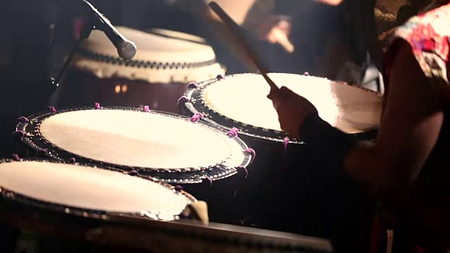 日本太鼓演奏-慢-暖色视频素材