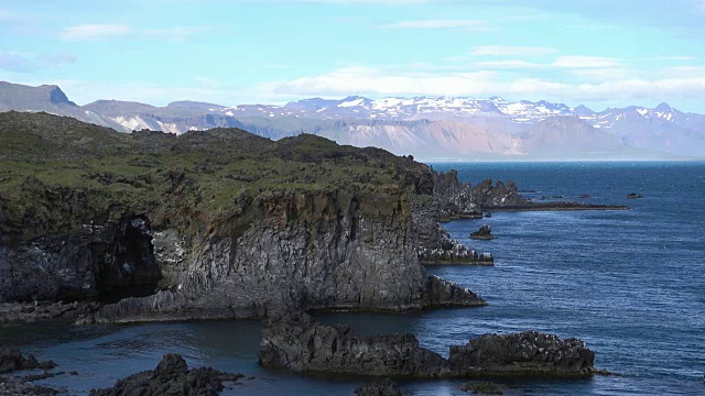冰岛崎岖的海岸线视频素材