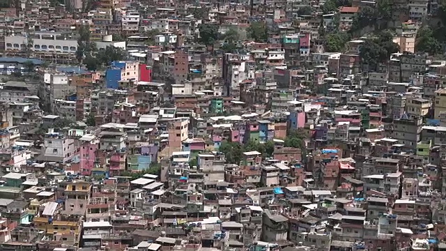 里约热内卢的“Rocinha”贫民窟景观屋视频下载