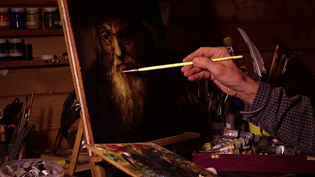 男画家手绘视频素材