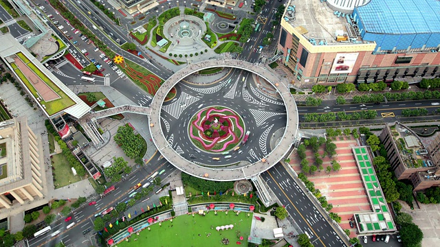 中国上海的珍珠圆环视频素材