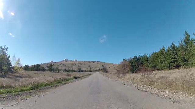 穿过丘陵地带的老路，GoPro视频下载