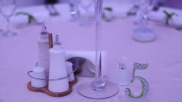 豪华婚礼上的餐桌布置视频下载