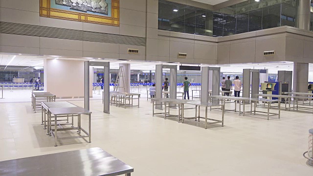 机场的x光设备检查行李视频素材