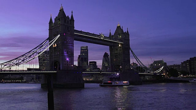 伦敦塔桥和伦敦之夜视频素材