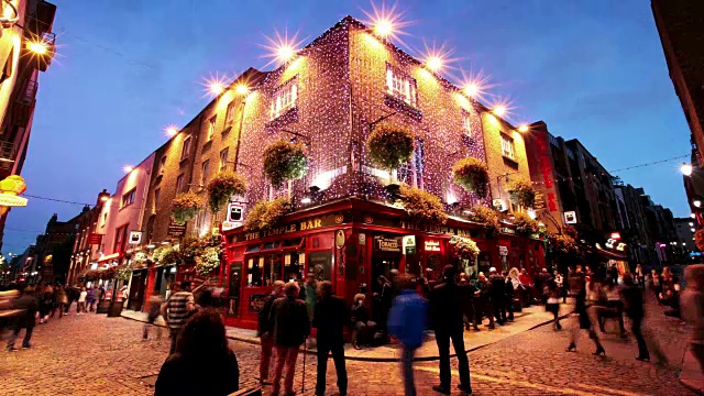 爱尔兰都柏林的圣殿酒吧区视频下载