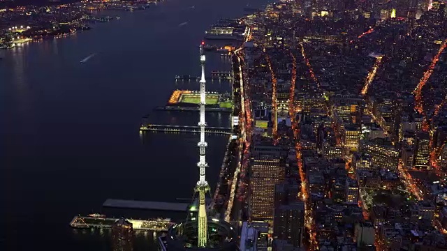 纽约市的自由塔和世界贸易中心纪念碑视频素材