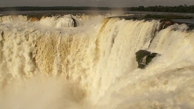 阿根廷的伊瓜苏瀑布视频素材