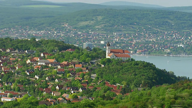 度假村附近的巴拉顿湖/巴拉顿，Zala, Somogy, Veszprem，匈牙利视频下载