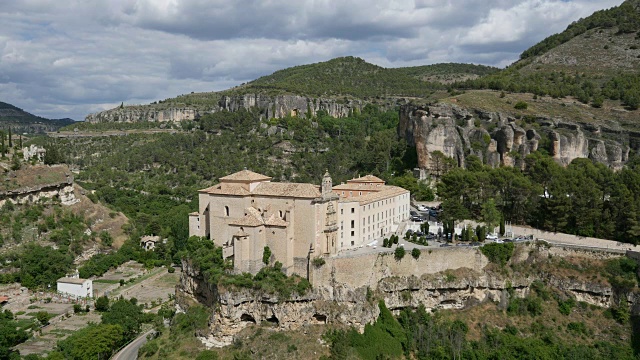 西班牙昆卡帕拉多尔在古老的修道院视频素材