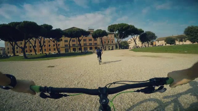 在罗马竞技场骑自行车视频下载