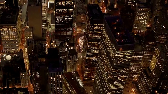 纽约城市天际线在晚上的拍摄视频素材