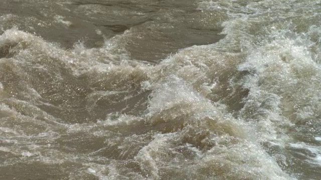 湍急的河流视频下载