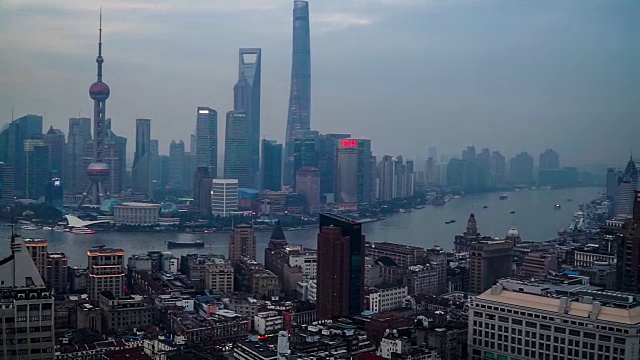 中国上海，2015年11月28日:中国上海CBD全景和鸟瞰图视频素材