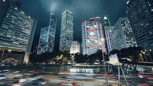 黄昏时分，香港中环的摩天大楼视频下载