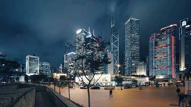 黄昏时分，香港中环的摩天大楼视频下载