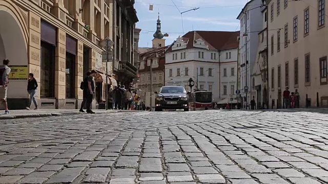 欧洲捷克共和国布拉格城堡区有轨电车视频素材