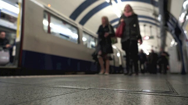 伦敦地铁车站视频素材
